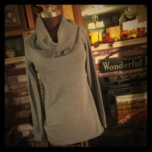 Converse One⭐️Star cowl neck long sleeved sweater